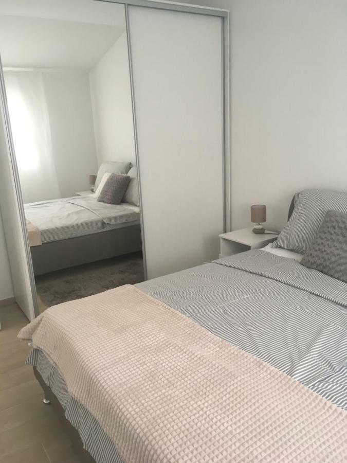 Luxury Apartments Vucinic ピロヴァッツ エクステリア 写真