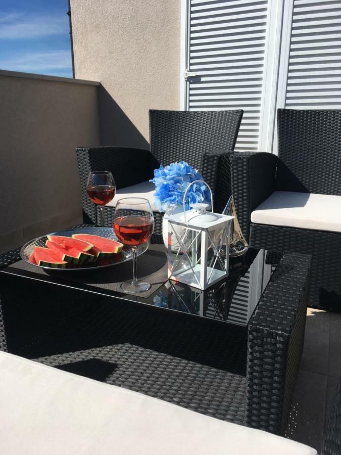 Luxury Apartments Vucinic ピロヴァッツ エクステリア 写真